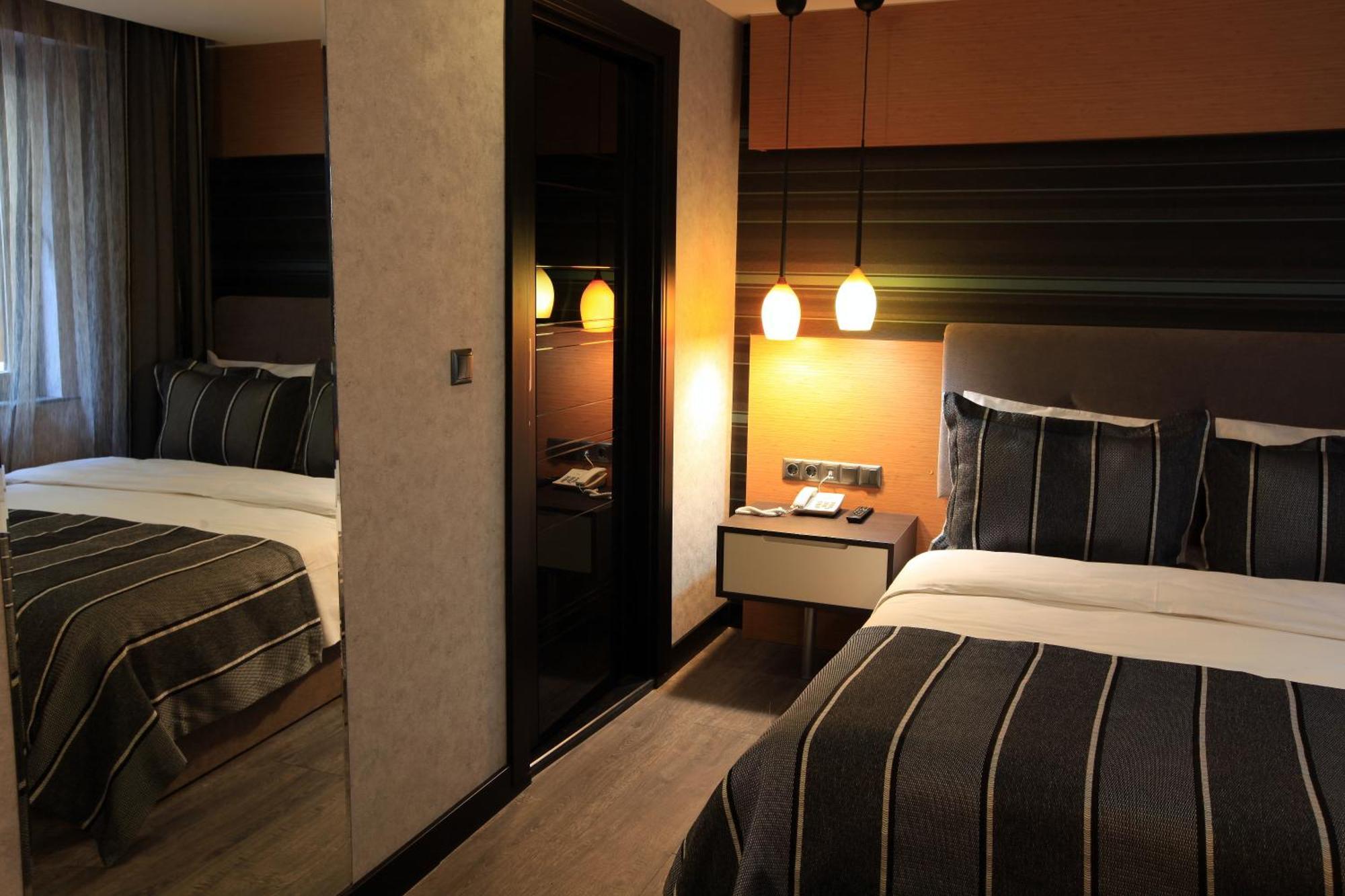 The Black Hotel Εσκίσεχιρ Δωμάτιο φωτογραφία
