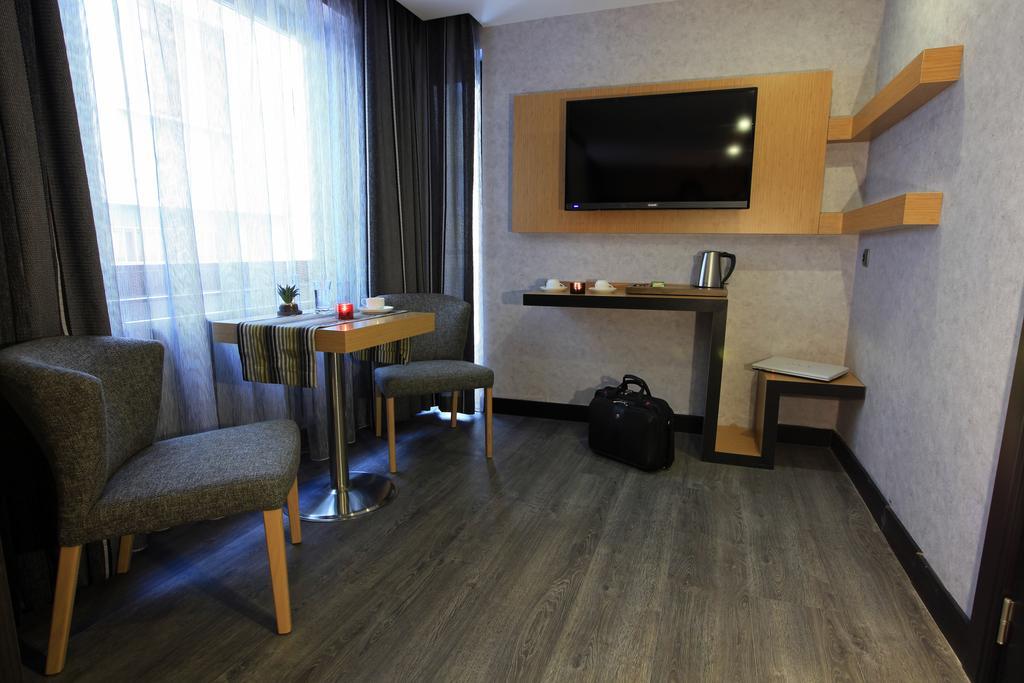 The Black Hotel Εσκίσεχιρ Δωμάτιο φωτογραφία