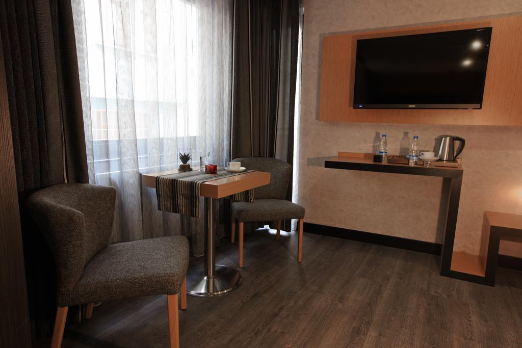 The Black Hotel Εσκίσεχιρ Εξωτερικό φωτογραφία